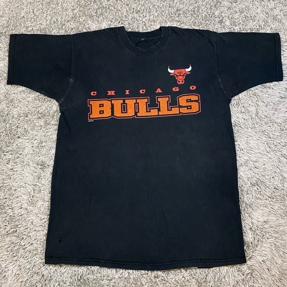 Vintage Other - Vintage Chicago Bulls T Shirt Black Oversized Tee